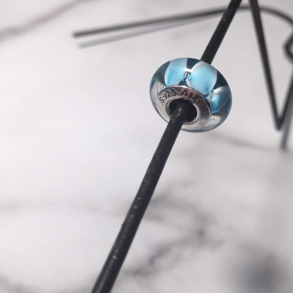 Authentic Pandora charm - Picture 4 of 4